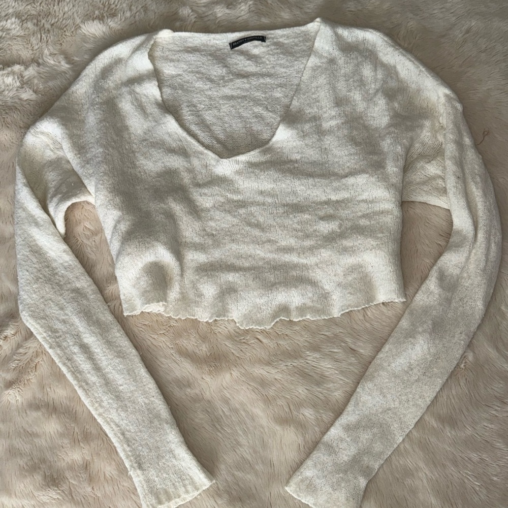 Brandy Melville white Knit Top